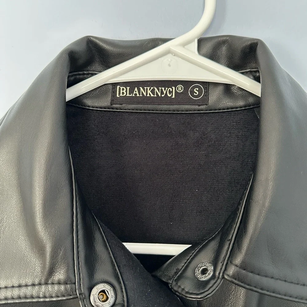 Blank NYC Women’s Lonestar Oversized Vegan Leather Fringe Shirt Jacket S Black - Picture 10 of 11